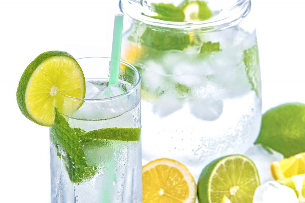 mineral-water-lime-ice-mint-158821